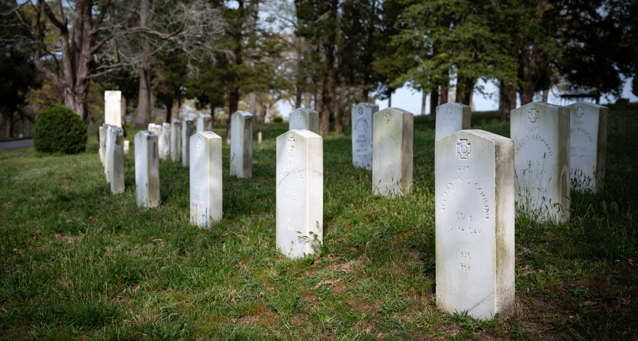 Blandford Cemetery Soldier Graves B JHW_0176-2 - The Best Part Of Virginia